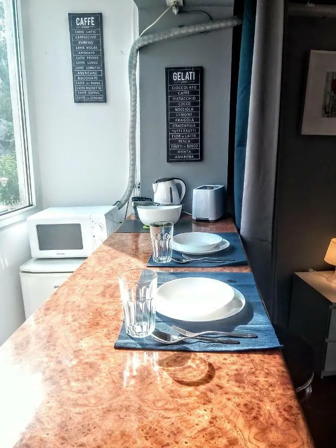 Central Bright Modern Studio Bucharest Apartment